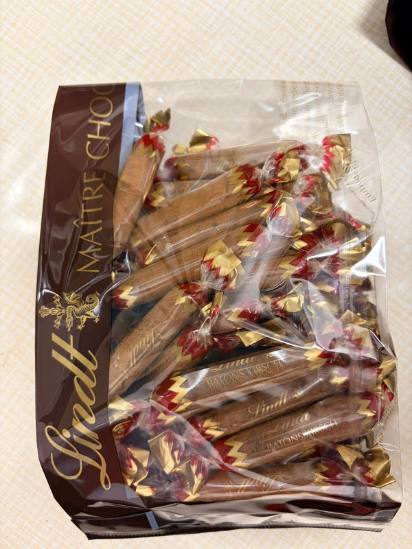 Lindt KIRSCH-STENGELI SPEZIALITÄTEN mit Kirschwasser (64 Stängli) | 500 g MHD: 06/26